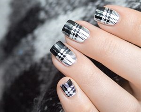black-and-white-nail-art-42