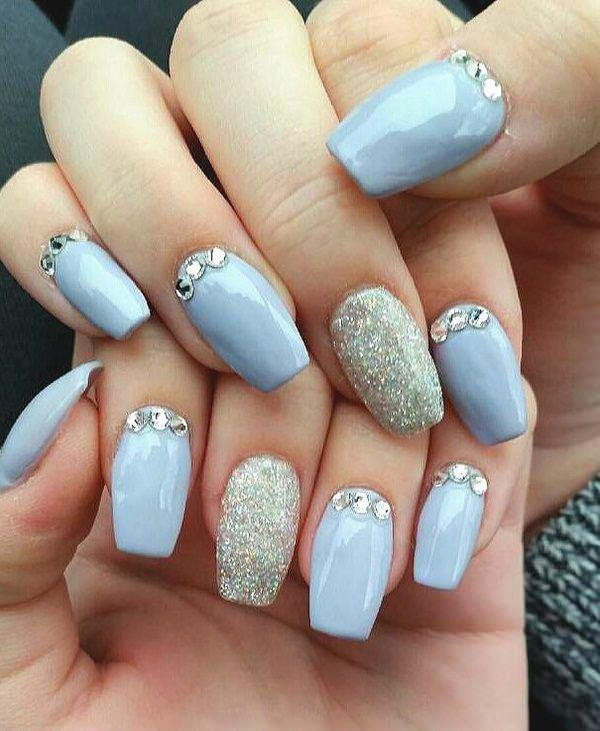 Light blue and silver dusts nails design