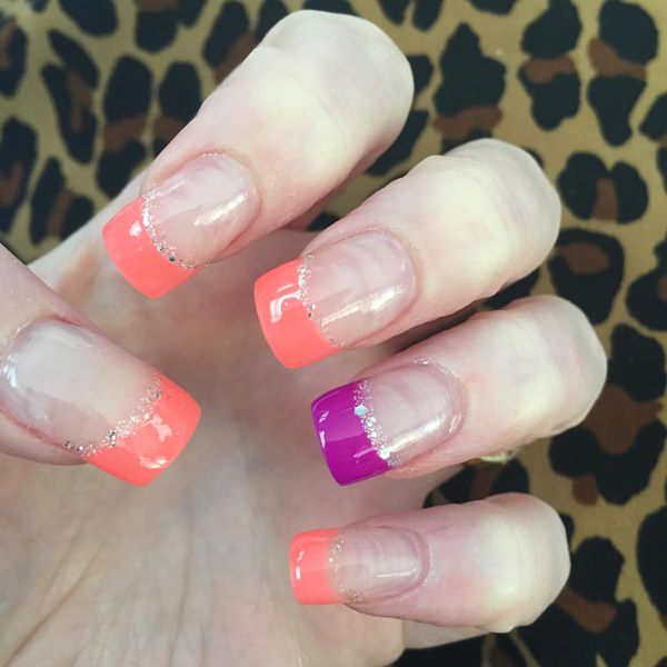Colorful tips for fake nails